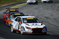 Michael Lewis, #98, Hyundai i30 TCR