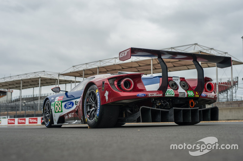 #68 Ford Chip Ganassi Racing Ford GT