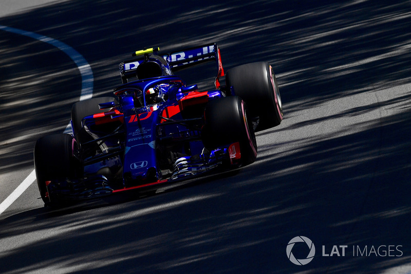 19. Пьер Гасли, Scuderia Toro Rosso STR13 – 1:13.047 (штраф за замену мотора)
