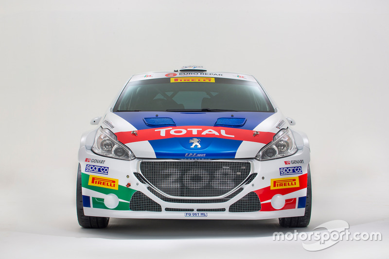 La Peugeot 208 T16 R5 di Paolo Andreucci e Anna Andreussi