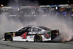 Kevin Harvick, Stewart-Haas Racing, Jimmy John's Ford Fusion celebrates his win