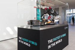 Petronas Global Research & Technology Centre, esposizione