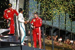 Победитель Себастьян Феттель, Ferrari, второе место – Льюис Хэмилтон, Mercedes AMG F1, третье место – Кими Райкконен, Ferrari