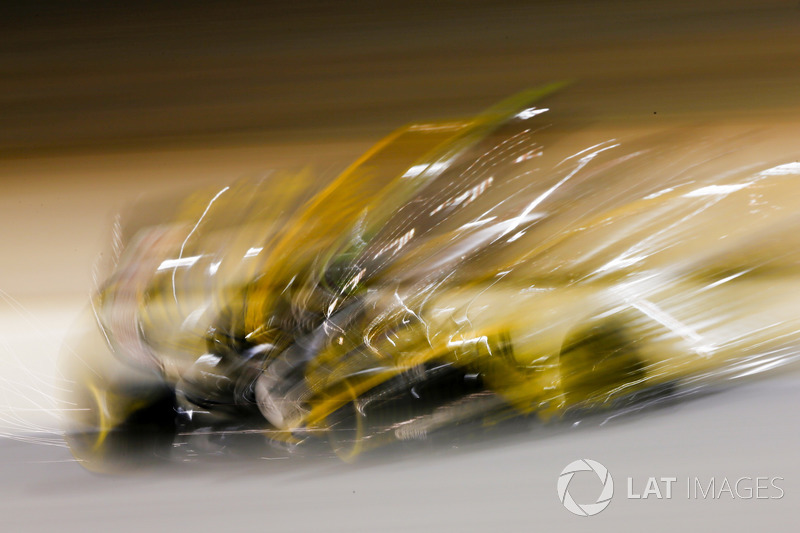 Карлос Сайнс-мол., Renault Sport F1 Team R.S. 18
