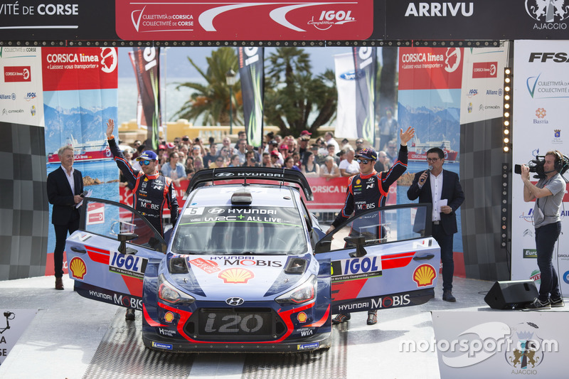 Thierry Neuville, Nicolas Gilsoul, Hyundai Motorsport Hyundai i20 Coupe WRC