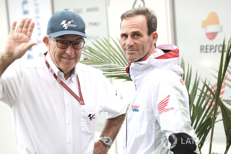 "Estamos considerando todas as opções", é o que afirma o CEO da Dorna Sports, Carmelo Ezpeleta, sobre o futuro da temporada da MotoGP. O contrato da Dorna obriga a empresa a fazer um mínimo de 13 provas
