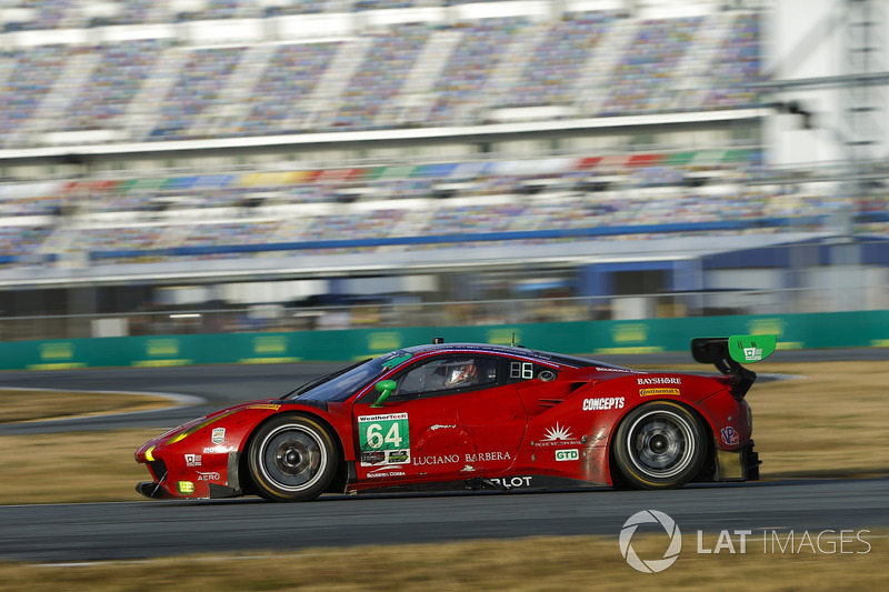 #64 Scuderia Corsa Ferrari 488 GT3, GTD: Bill Sweedler, Townsend Bell, Frankie Montecalvo, Sam Bird