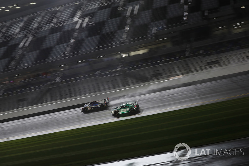 #23 United Autosports Ligier LMP2, P: Phil Hanson, Lando Norris, Fernando Alonso, #29 Montaplast by Land-Motorsport Audi R8 LMS GT3, GTD: Christopher Mies, Sheldon van der Linde, Jeffrey Schmidt, Kelvin van der Linde