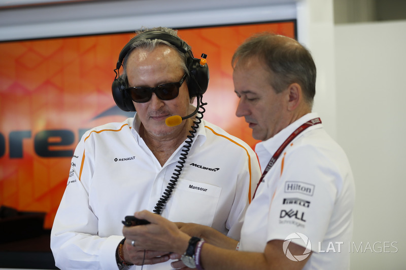 Mansour Ojjeh, co-propriétaire, McLaren, et Jonathan Neale, directeur général, McLaren