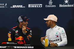 Daniel Ricciardo, Red Bull Racing and Lewis Hamilton, Mercedes-AMG F1 in the Press Conference