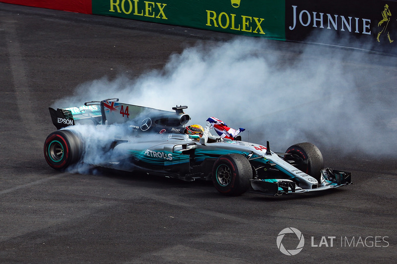 2017 World Champion Lewis Hamilton, Mercedes AMG F1
