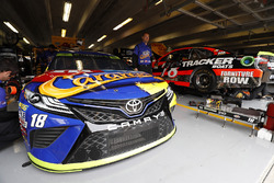 Kyle Busch, Joe Gibbs Racing Toyota, Martin Truex Jr., Furniture Row Racing Toyota