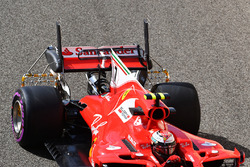 Kimi Raikkonen, Ferrari SF70H con i sensori aerodinamici sull'ala posteriore
