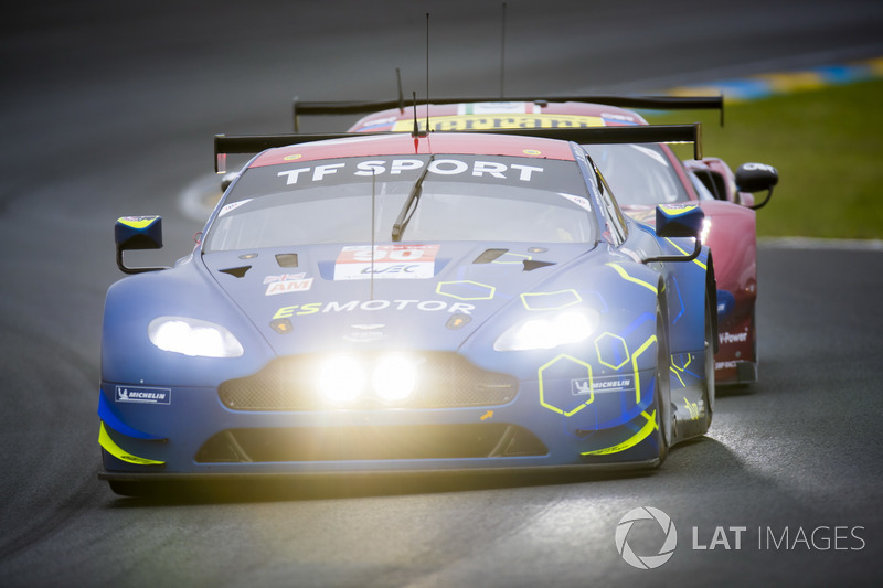 #90 TF Sport Aston Martin Vantage: Salih Yoluc, Euan Alers-Hankey, Charles Eastwood