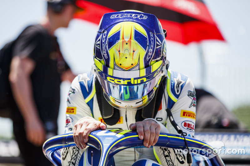 Lando Norris a calé au départ, tout comme Artem Markelov