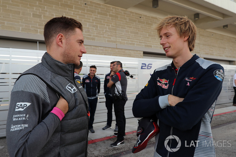 Stoffel Vandoorne, McLaren y Brendon Hartley, Scuderia Toro Rosso