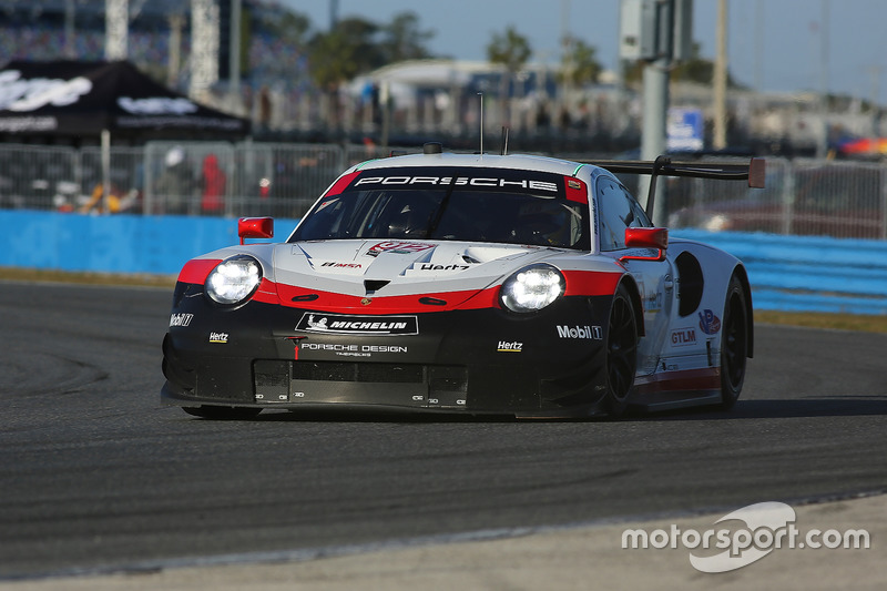 #912 Porsche Team North America Porsche 911 RSR: Gianmaria Bruni, Laurens Vanthoor, Earl Bamber