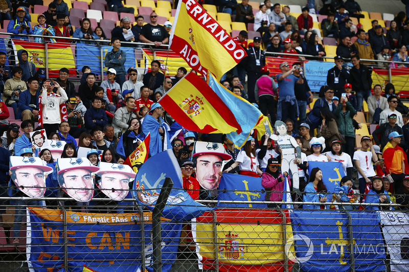 Soporte para Fernando Alonso, McLaren