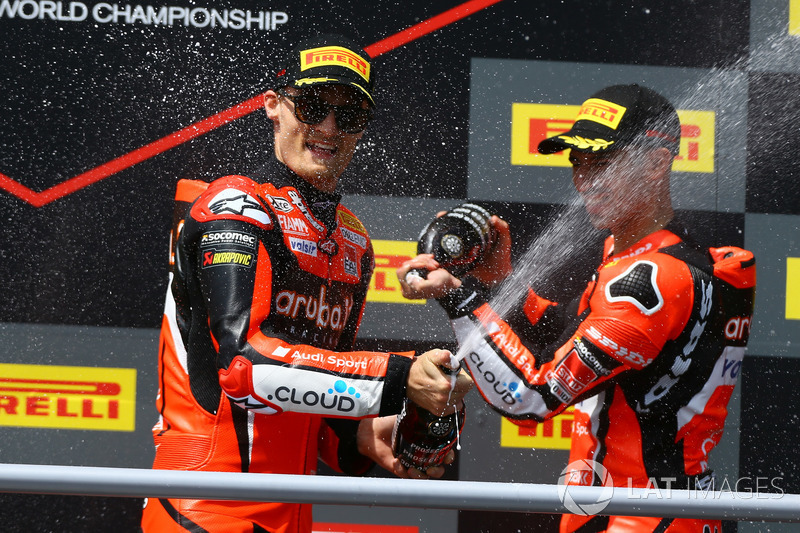 Podio: Chaz Davies, Aruba.it Racing-Ducati SBK Team