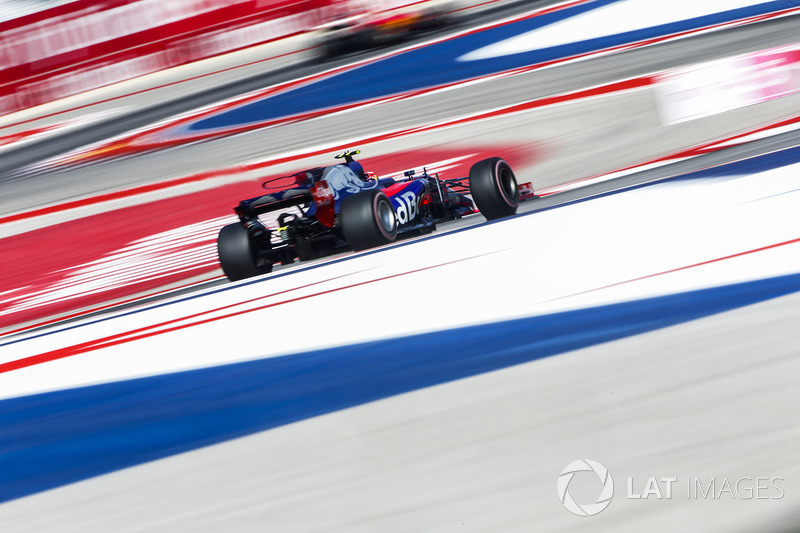 2017 год. За рулем болида Toro Rosso STR12 на квалификации