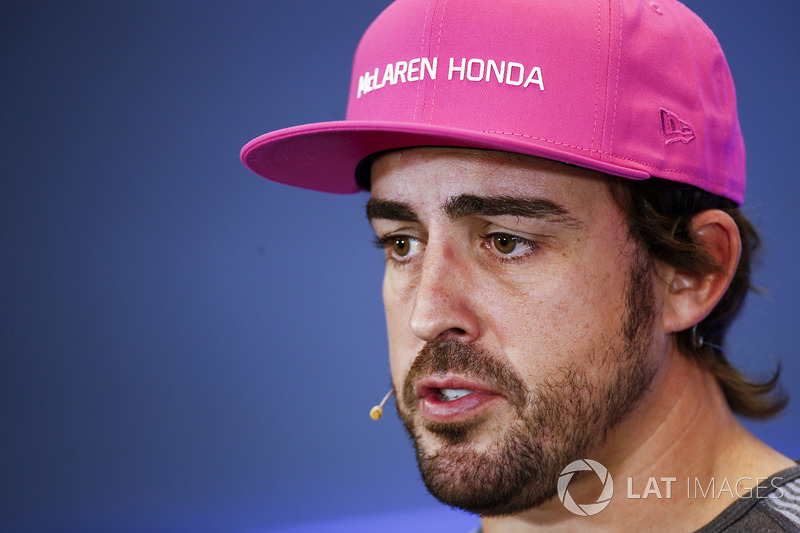 Fernando Alonso, McLaren, en la conferencia de prensa