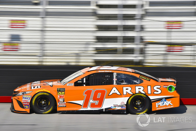 Daniel Suarez, Joe Gibbs Racing, Toyota Camry ARRIS