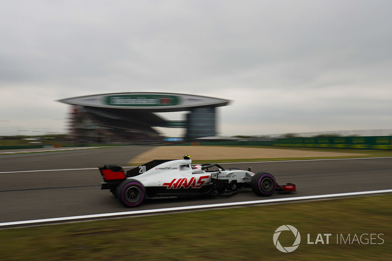 11: Kevin Magnussen, Haas F1 Team VF-18 Ferrari, 1'32.986