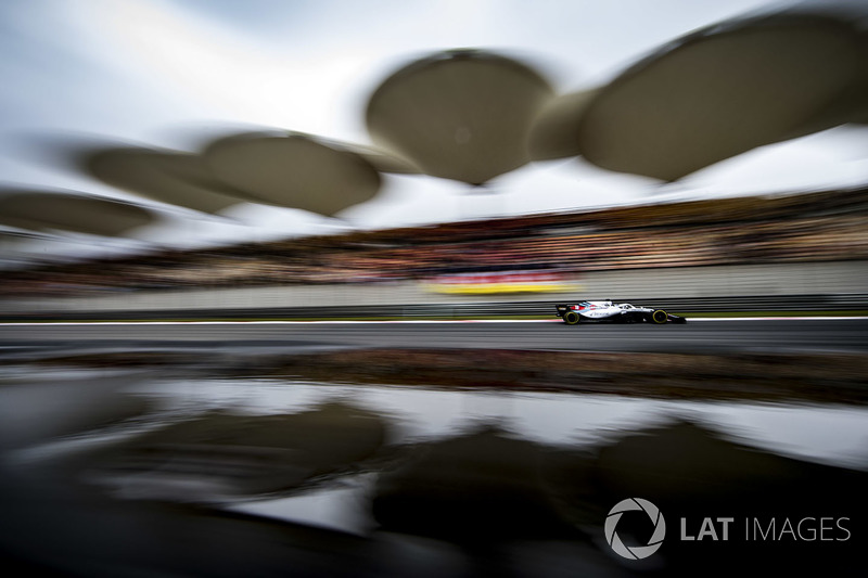 18: Lance Stroll, Williams FW41 Mercedes, 1'34.285