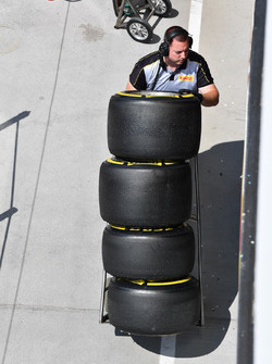 Pirelli tyres