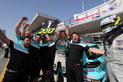 Il Campione 2017 TCR International Jean-Karl Vernay, Leopard Racing Team WRT