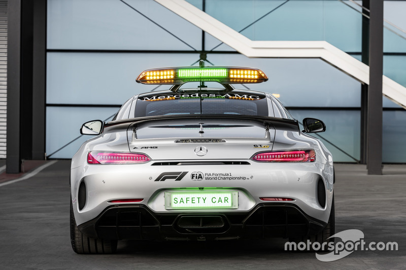 2018 Mercedes-AMG GT R Official F1 Safety Car