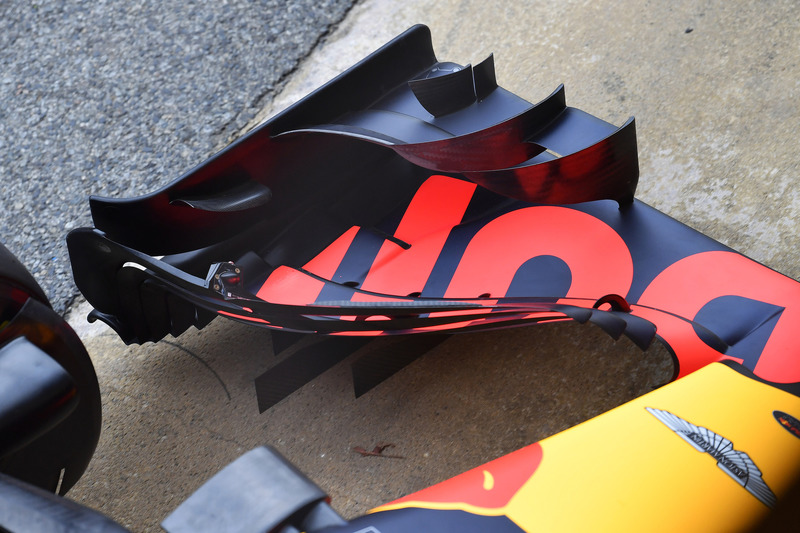 Переднее антикрыло Red Bull Racing RB14