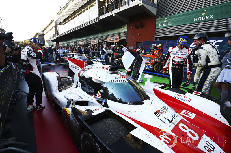 Winners Fernando Alonso, Kazuki Nakajima, Sébastien Buemi, Toyota Gazoo Racing