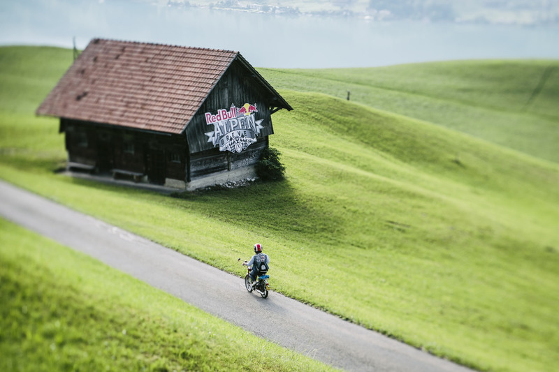 Partecipanti alla Red Bull Alpenbrevet