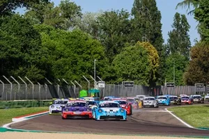 Gara 1 della Porsche Carrera Cup Italia a Imola
