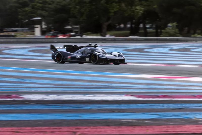 Jacky Ickx, Genesis Magma Racing Genesis