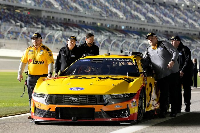 Todd Gilliland, Front Row Motorsports Ford