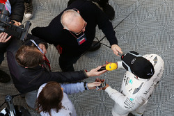Lewis Hamilton, Mercedes AMG F1 Team with the media