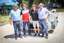 Bruno Senna, Mahindra Racing und Jérôme d'Ambrosio, Dragon Racing beim Besuch von Juan Manuel Fangio