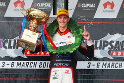 Podium : le vainqueur Nick Percat, Lucas Dumbrell Motorsport Holden
