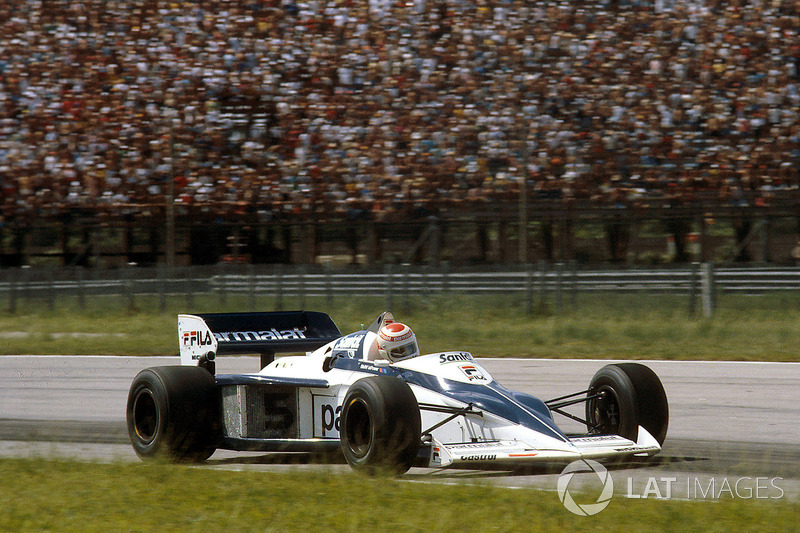 1983: 15 carreras – Campeón: Nelson Piquet