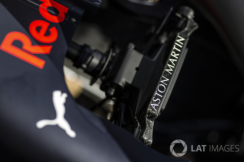 Detalle del volante del Red Bull Racing RB14