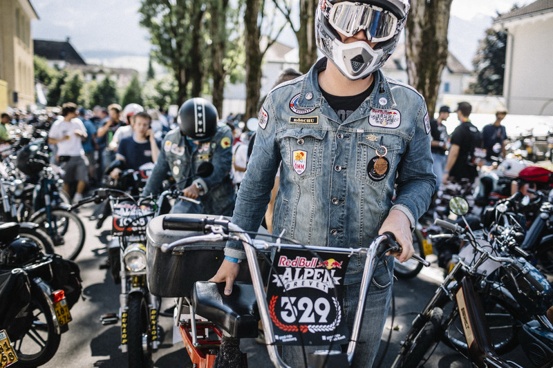 Partecipanti alla Red Bull Alpenbrevet