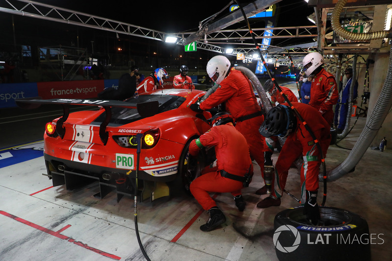 #71 AF Corse Ferrari 488 GTE EVO: Davide Rigon, Sam Bird, Miguel Molina