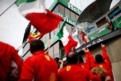 Победитель Себастьян Феттель, Ferrari, третье место – Макс Ферстаппен, Red Bull Racing