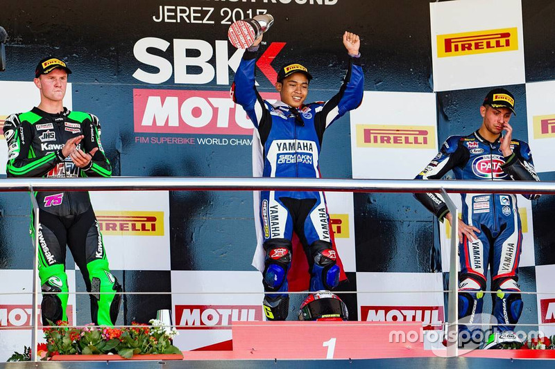 Podium WorldSSP300: Scott Deroue, Galang Hendra dan Alfonso Coppola