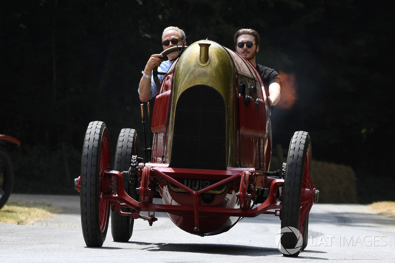 FIAT S76