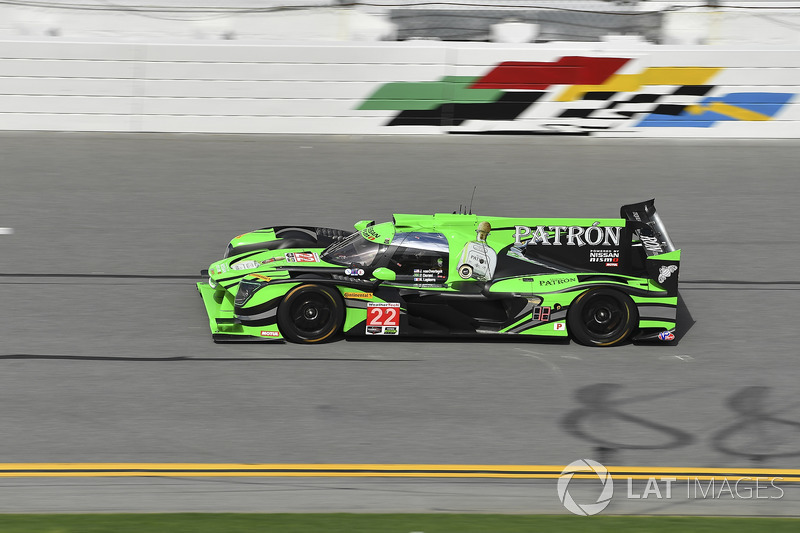 #22 Tequila Patron ESM Nissan DPi, P: Pipo Derani, Johannes van Overbeek, Nicolas Lapierre