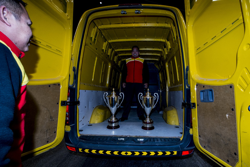 DHL entrega los trofeos al podio