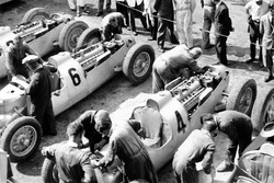 Bernd Rosemeyer, Auto Union Type C, Achille Varzi, Auto Union Type C, Rudolf Hasse, Auto Union Type C